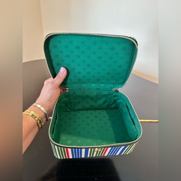 NWT AUTHENTIC RARE preppy Tory Burch Robinson Stripe Large Cosmetic Case/bag - Picture 16 of 17